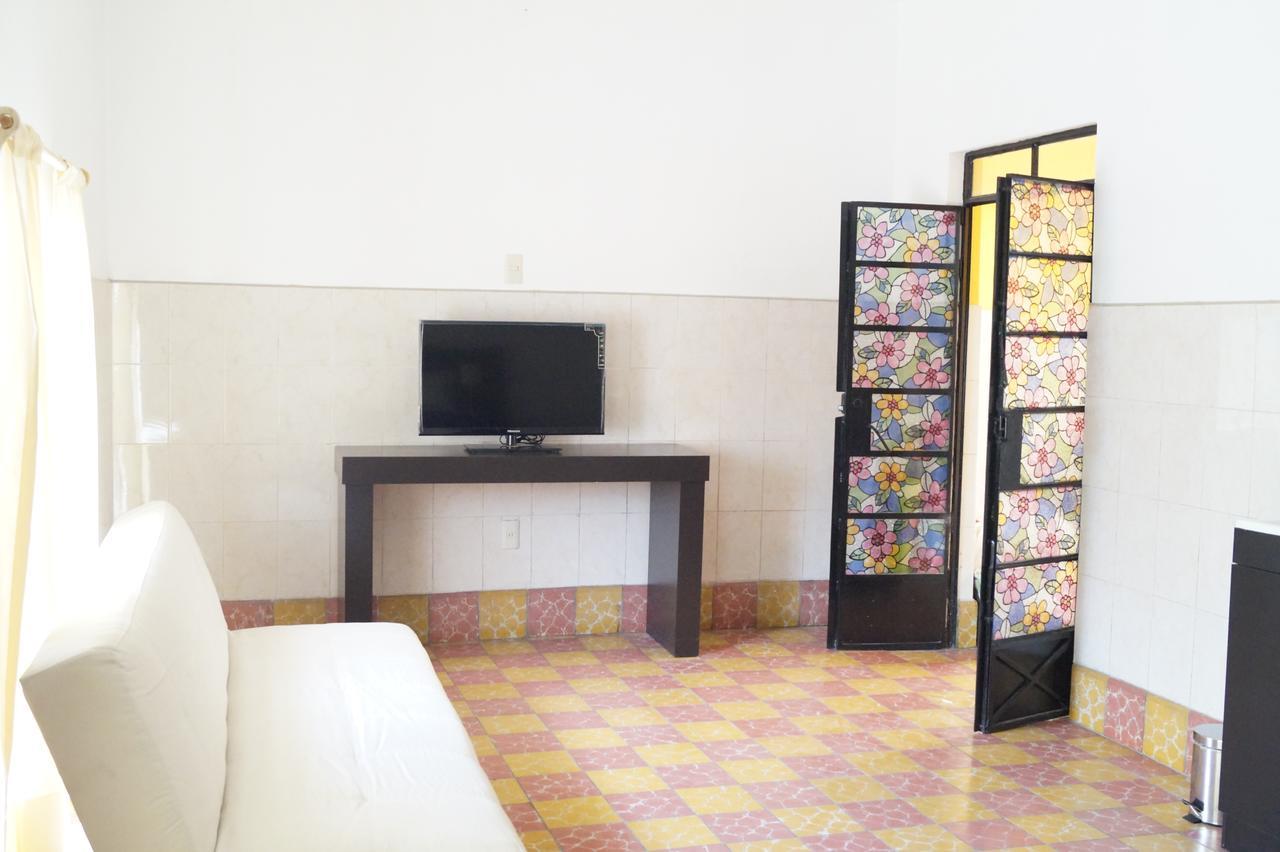 Casa De Los Soles B&B Hostal Tlaquepaque Екстериор снимка